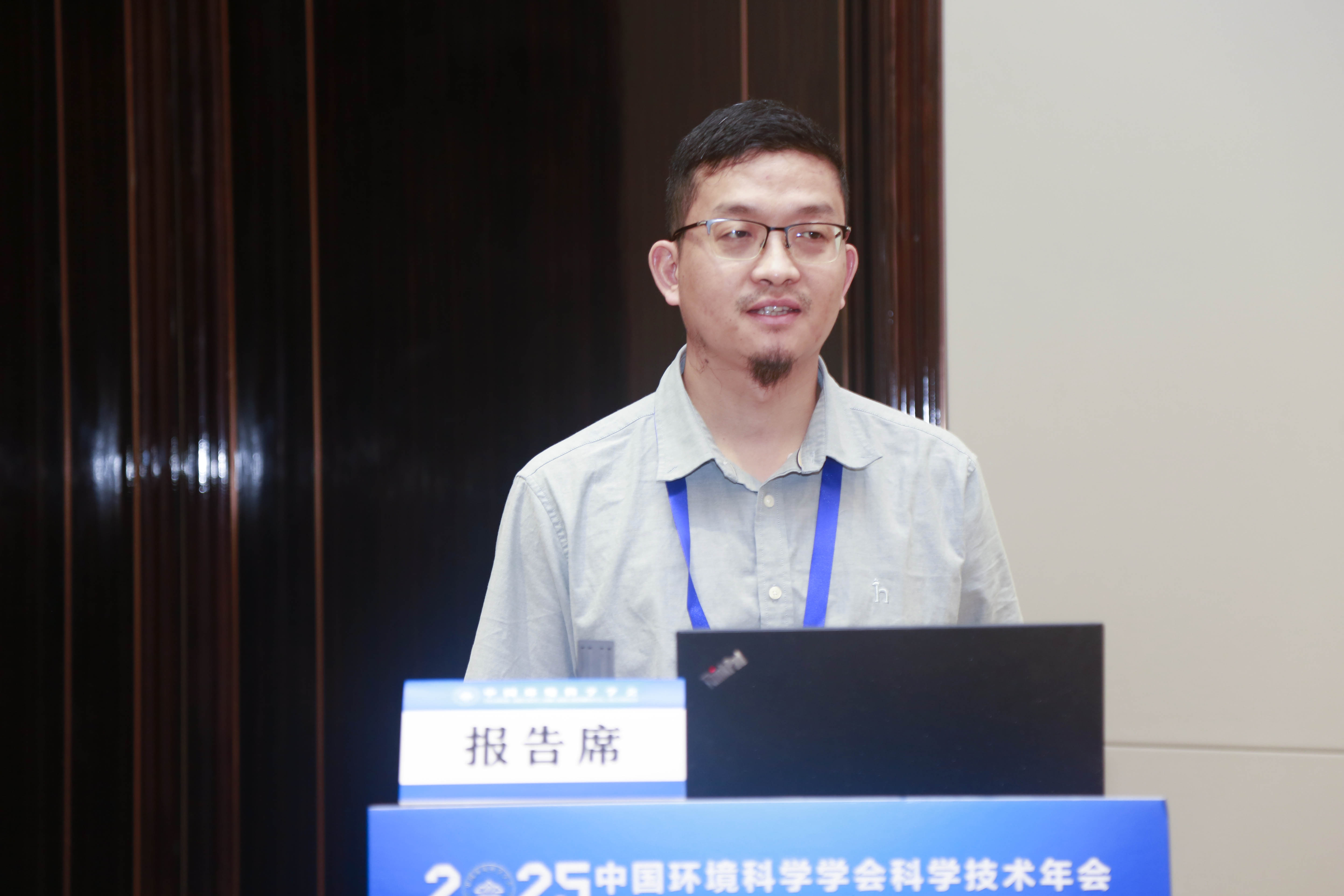唐晓.JPG